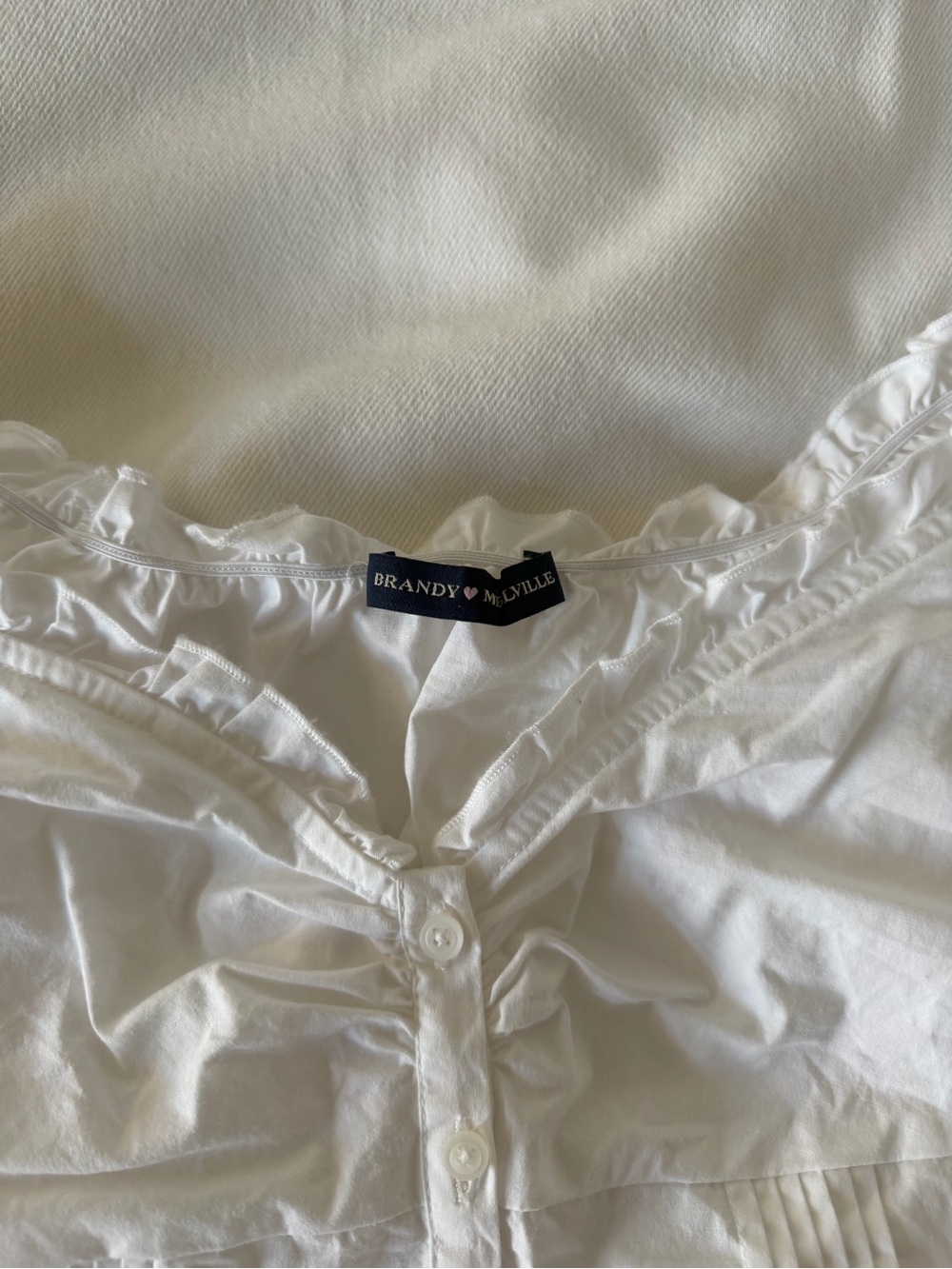 Brandy Melville White Ruffle Button-Front Puff Sleeve Top - Picture 4 of 4